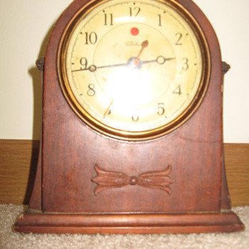Telechron electric wooden mantel clock - Clocks