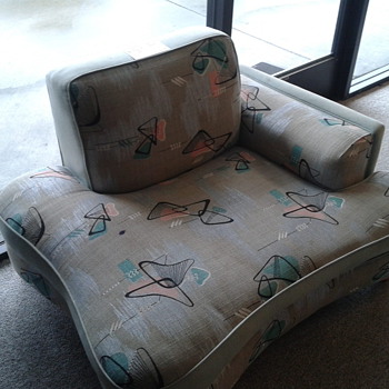 WHAT THE HECK IS THIS? Mid Century piece w/boomerang barkcloth.