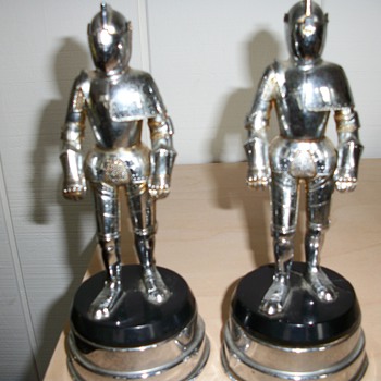 suit of armour lighter and music box