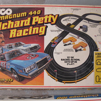 1985 & 1990 TYCO slot car sets - Toys