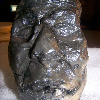 Clay head found, Please help us identify it.  - Art Pottery