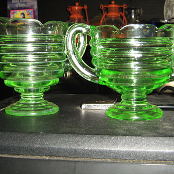 Green cream and sugar set - Glassware