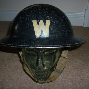 British WW11 Wardens helmet - Military and Wartime