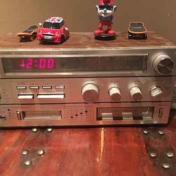1970's SearElectronics cassette 8 track transition piece - Radios