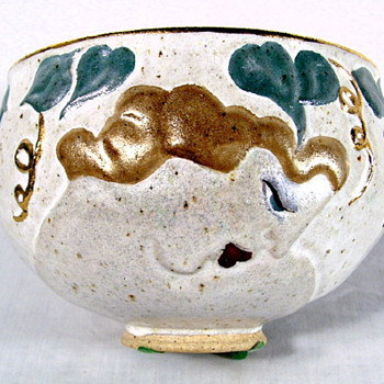 Help Identifying Signed Pottery/Stoneware Bowl - Art Pottery