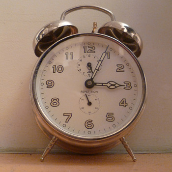 Vintage French 1960's-1970's classic double bell JAZ alarm clock.