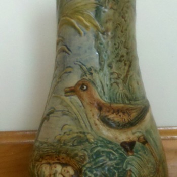 My great grandmother's vase - Art Pottery