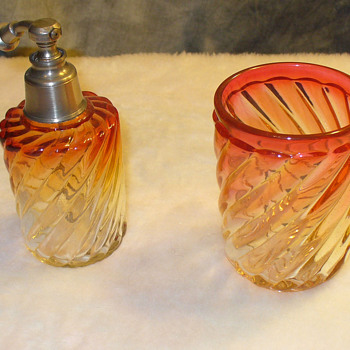 Baccarat Rose Tiente atomizer perfume and tumbler.