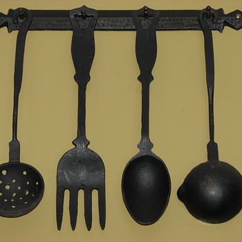 Cast Iron Rack - Kitchen