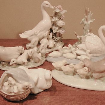 Lladro mommies with babies. Happy Mother's Day!