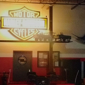 LARGE HARLEY-DAVIDSON DEALERSHIP SIGN (8FT WIDE) - Motorcycles