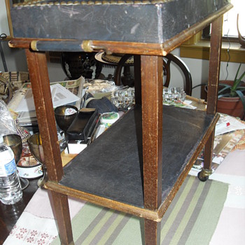 EARLY 20th CENTURY SALESMAN SAMPLE (SERVING CART)
