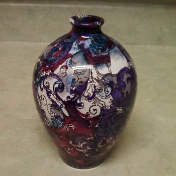 PURPLE PASLEY ART VASE