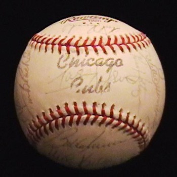 1979 Team Autographed Chicago Cubs Baseball - Baseball