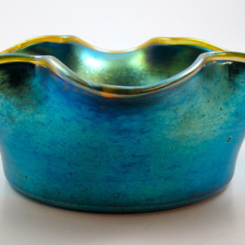 Loetz New Wave Art Nouveau Cobalt Silberiris Bowl with Applied Rim - Art Glass