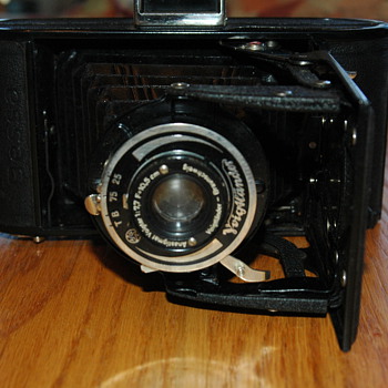 Voigtlander-Braunschweig folding camera w/Anastigmat Viogtar lens 1:7,7