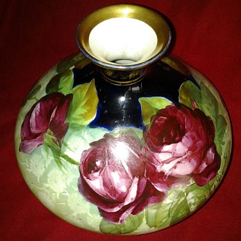 Hand painted vase - Victorian Era