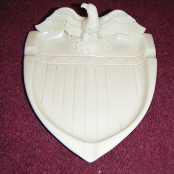 Gladding McBean ashtray - Art Pottery