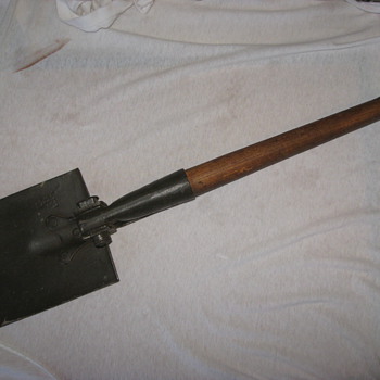 military pick-shovel 1950 ? has various markings or hallmark's. - Tools and Hardware