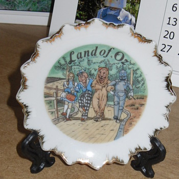 land of oz mini plate - Kitchen