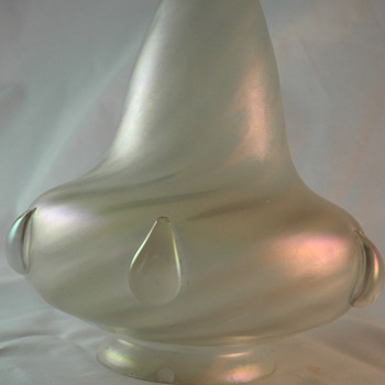Perhaps a Pallme Konig shade? And an image of the double fitter shades? - Art Glass