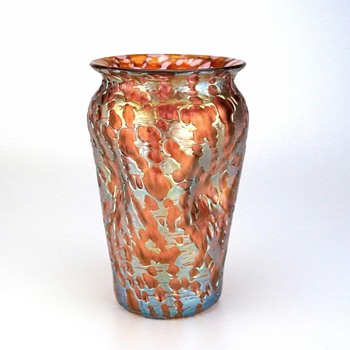 Loetz Diaspora in pink - Art Glass