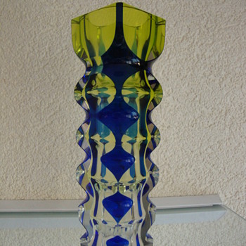 exbor vase ?