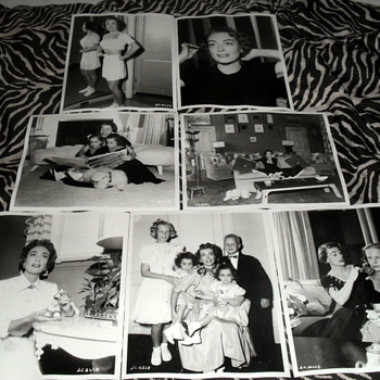 Lot of original candid photos of Joan Crawford and her family - Photographs