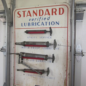 Standard Wall Mount Lubester Gun Station