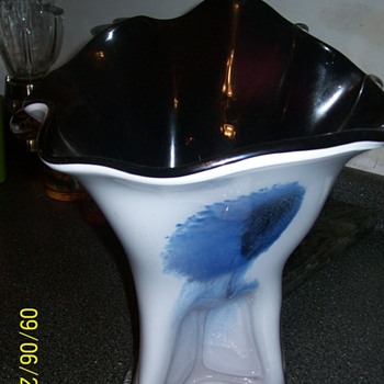 Purple Makora Vase - Art Glass