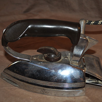 General Electric Vintage Dry Iron #119F100