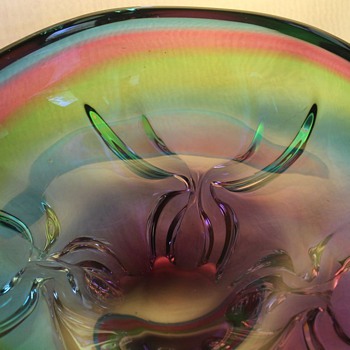 Large bowl by Kamei Glass Japan - Art Glass