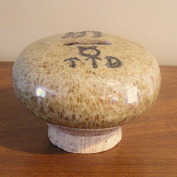 Stoneware mushroom bank