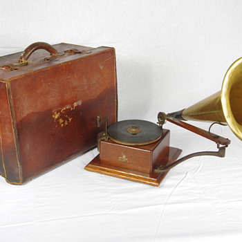 G&T #3 gramophone, original leather carry case - Records