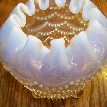 Opalescent beaded rose bowl
