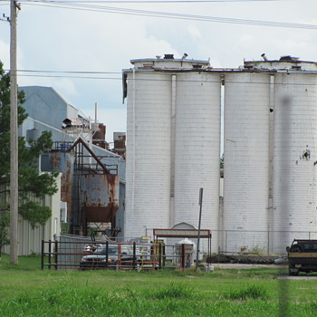 once the home of the "Kerr Glass" canning jars