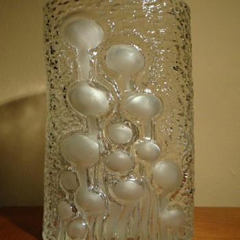 OIVA  TOIKKA FOR IITTALA -FINLAND 