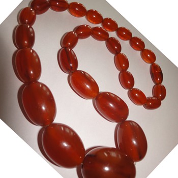 Art Deco Lovely Bakelite necklace