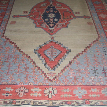 NAVAJO RUG ?