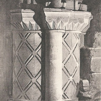 YORK MINSTER, NORMAN PILLAR IN CRYPT. - Postcards