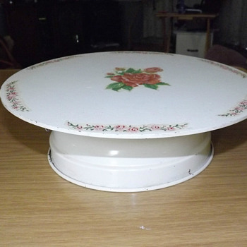 MUSICAL ROTATING CAKE PLATE... - Kitchen