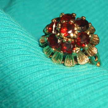 An Unusual shape Garnet Ring very Artistic!! - Fine Jewelry
