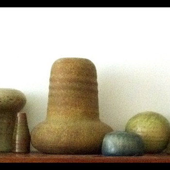 Another Mobach Ceramics Display (Jaan Mobach, Piet Knepper, Joke Stroes,..) - Art Pottery