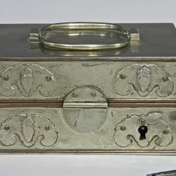 Need some information on an Opium Traveling Box