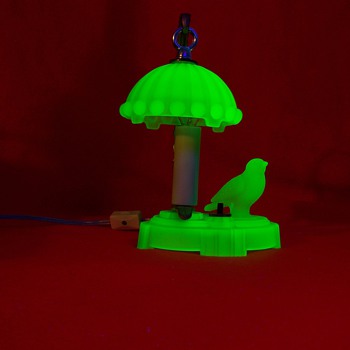Green Uranium Satin Glass Bird Lamp