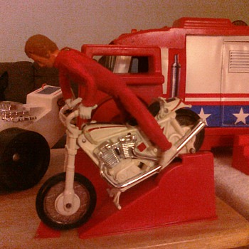 Evel Knievel playset really could jump over great distances!