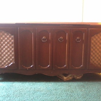Zenith am/fm stereo phonograph - Radios