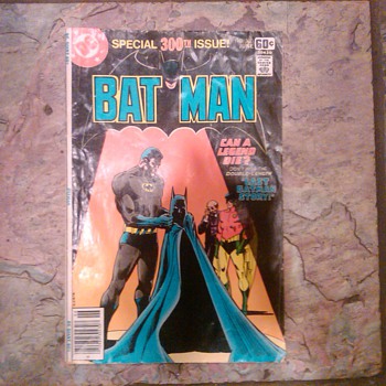 THE LAST BATMAN STORY 300TH ISSUE !