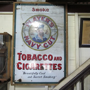 Players Navey Cut - Advertising