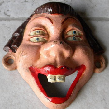Wilton Prod. 4-Eyed Bottle Opener - Breweriana